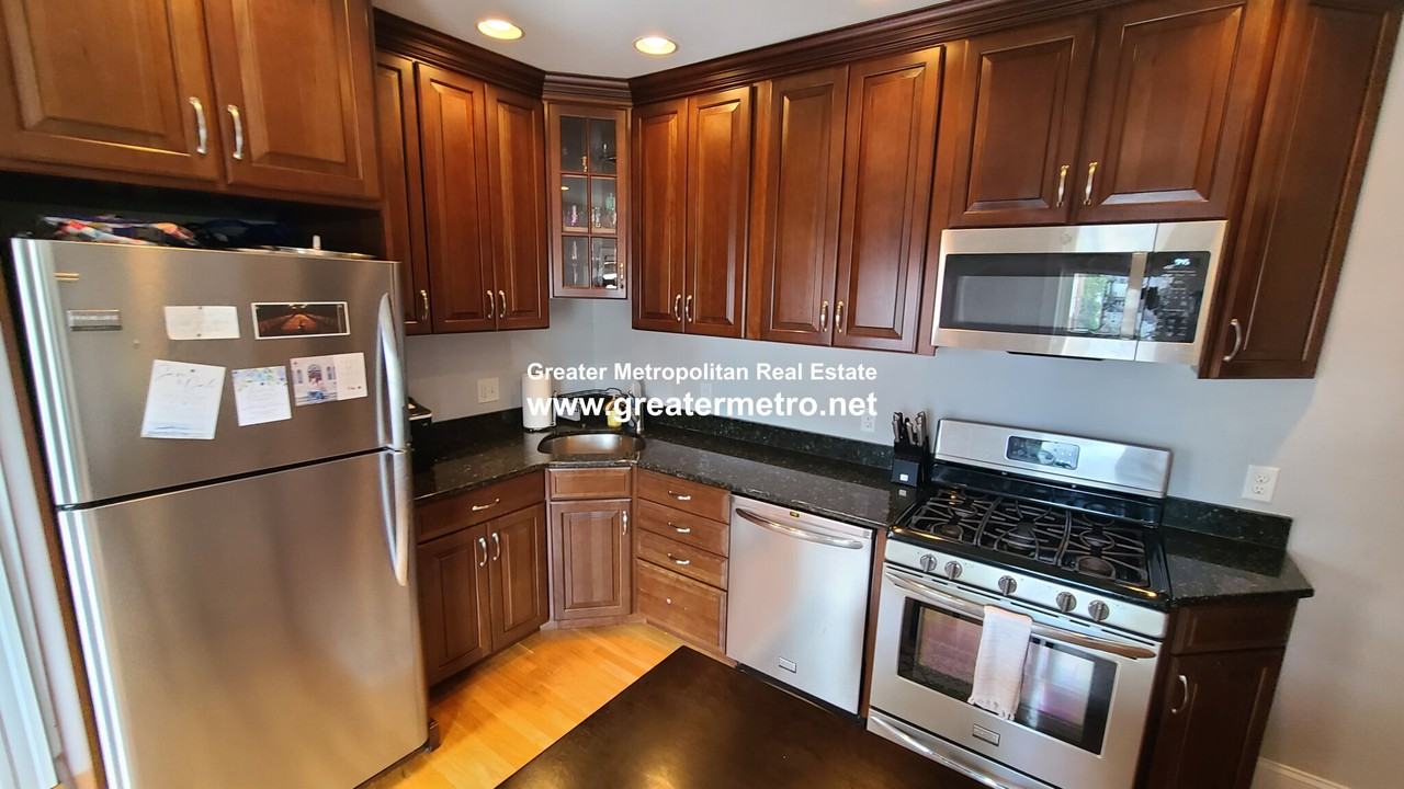 116 M St #2 - Photo 3 of 21