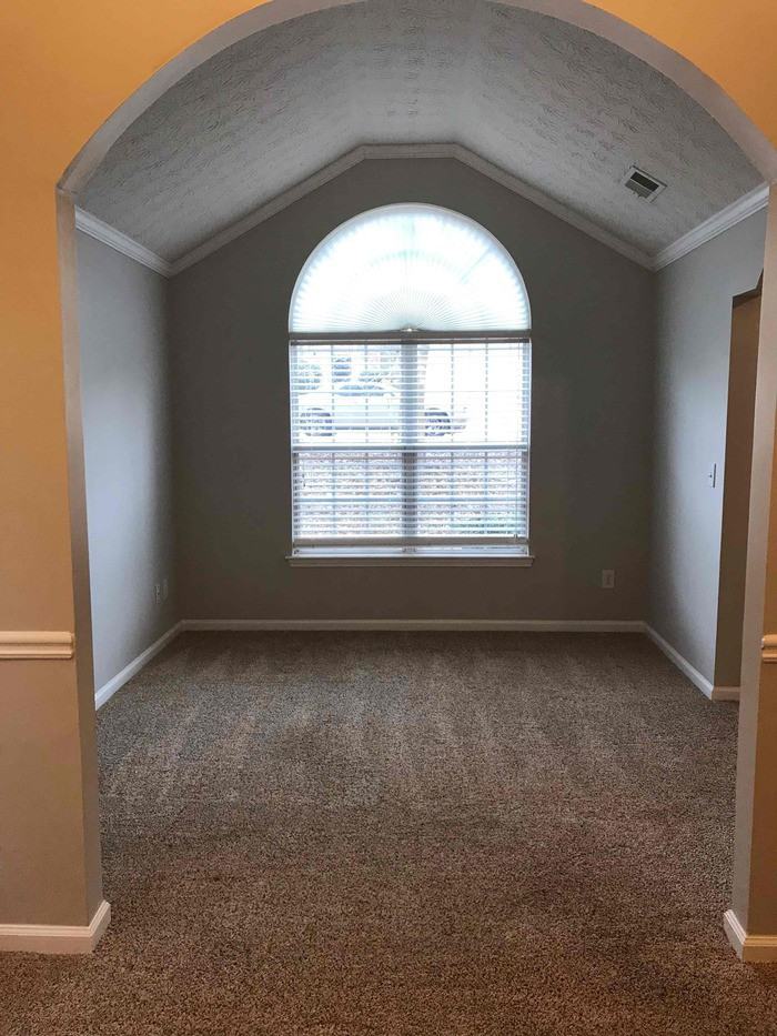 1115 Ivey Ln - Photo 3 of 17