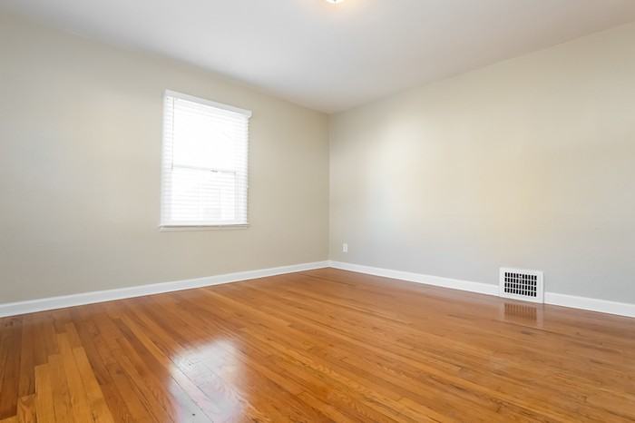 7516 Stanwood Dr - Photo 3 of 16