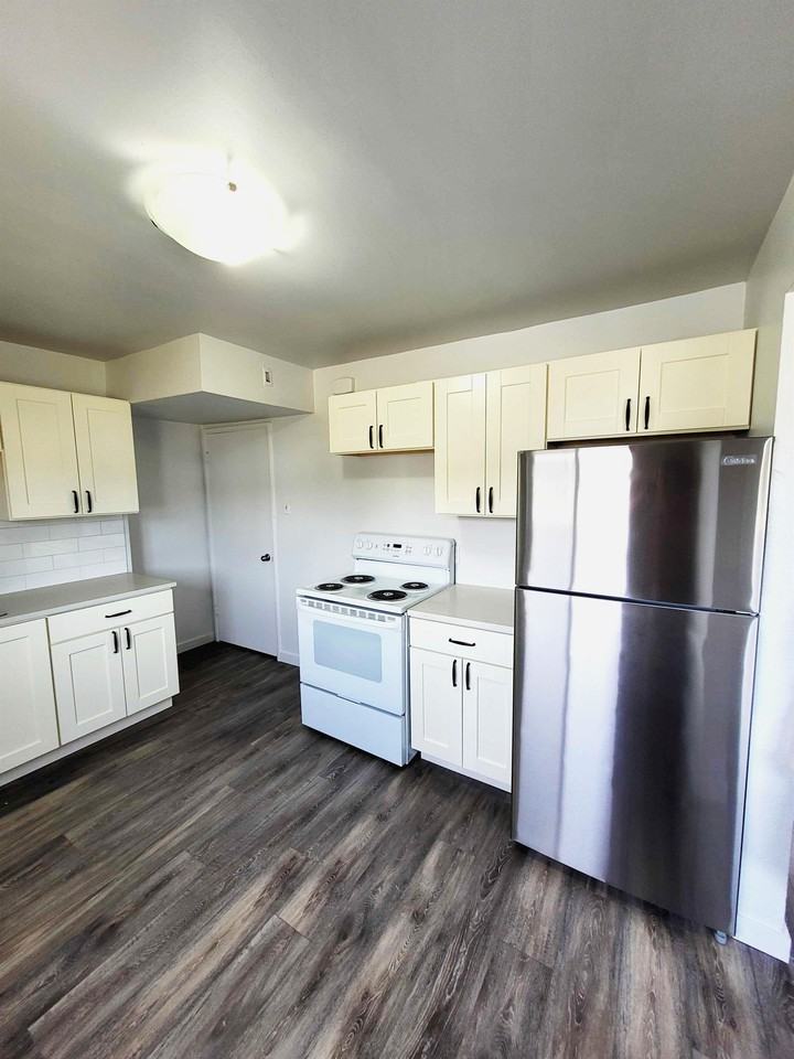 26 Wedeene St #1 - Photo 2 of 15