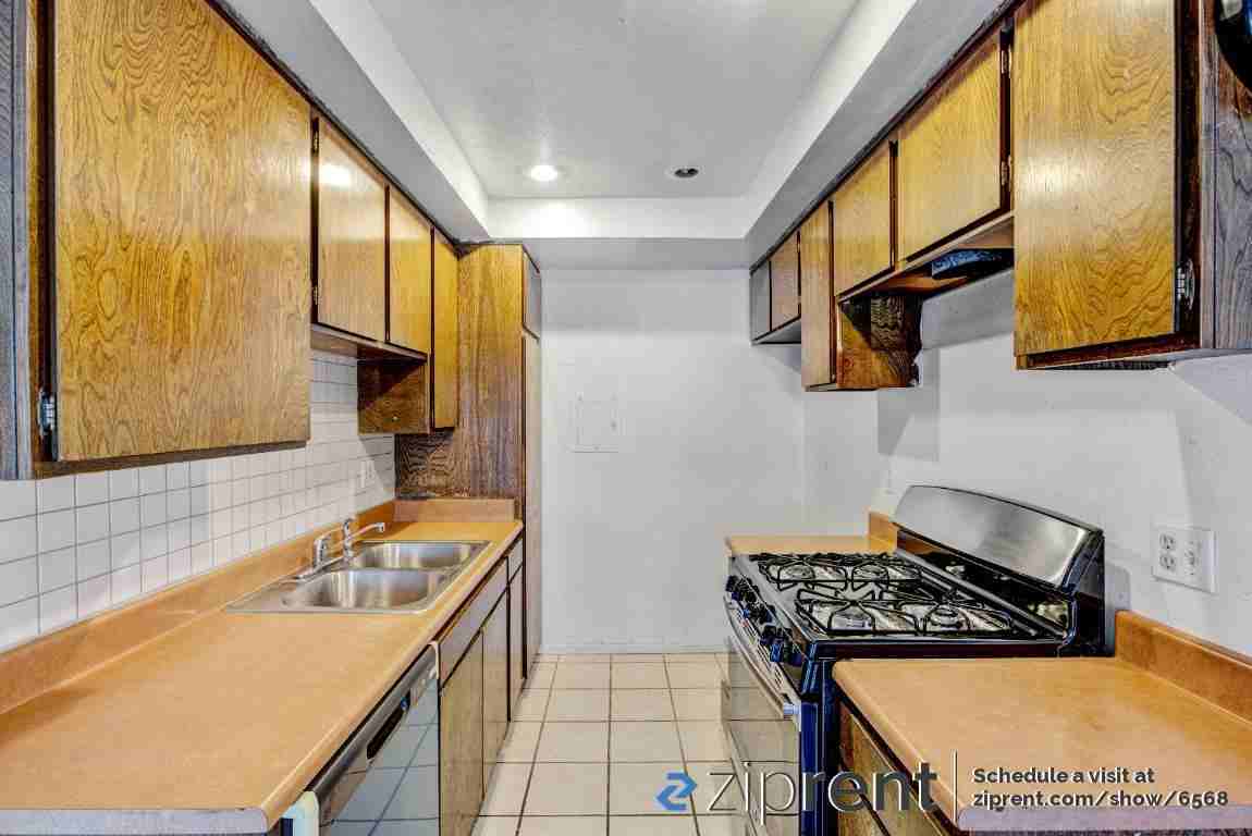 16615 Judy Way - Photo 3 of 20