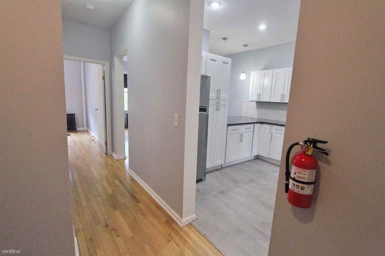 437 53rd St - Photo 2 of 10