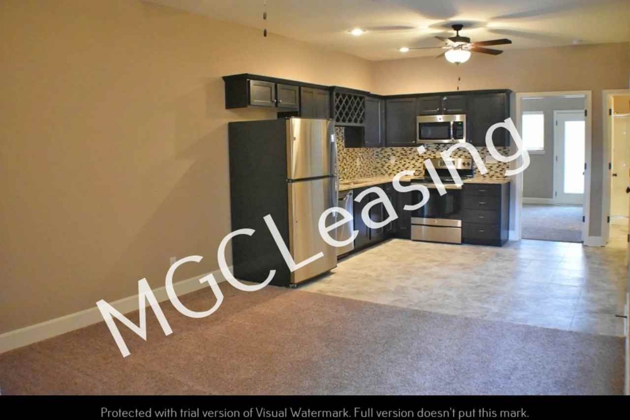 2202 Sw Burning Wood Ln - Photo 3 of 10