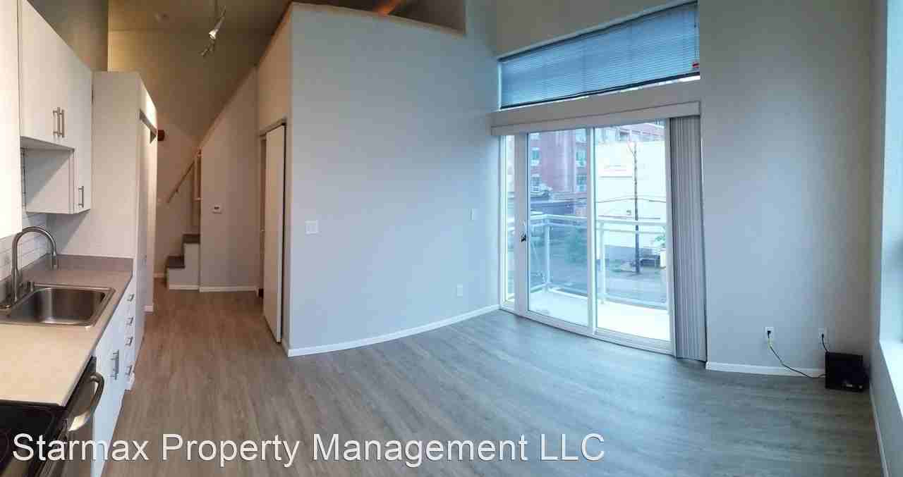 2618 Essex St SE - Photo 2 of 9