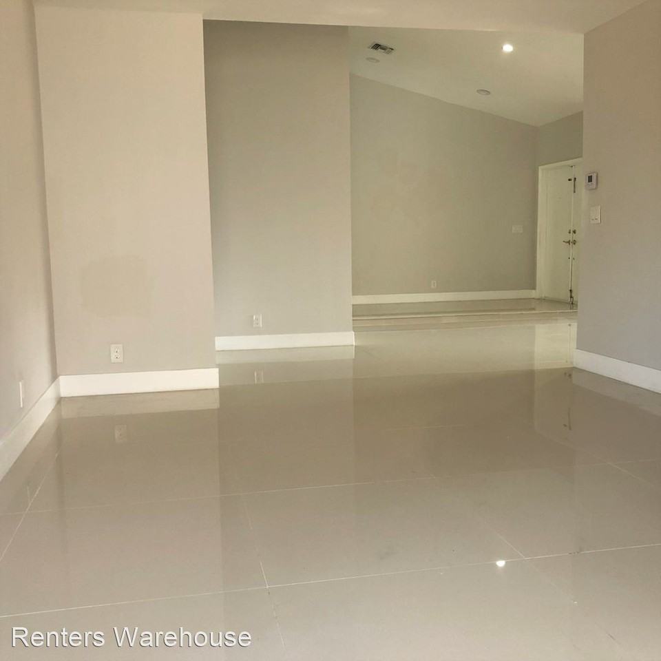 859 Nw 110th Ln - Photo 3 of 45