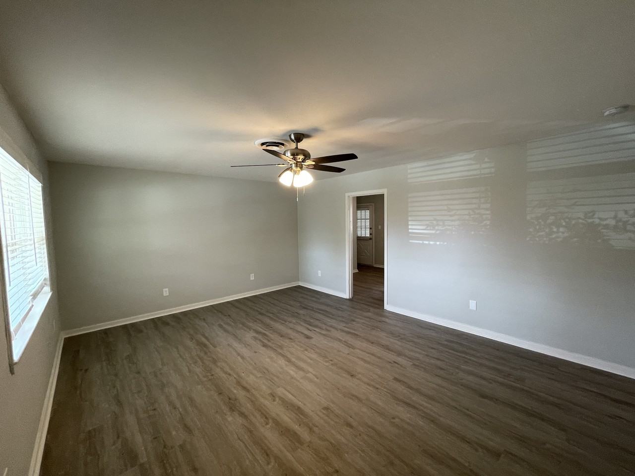 8262 Carrick St - Photo 3 of 19