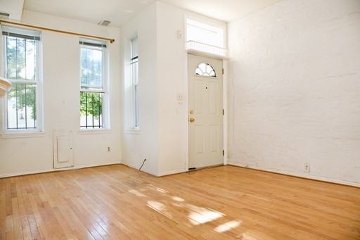 727 12th Street NortheastUnit A #A - Photo 3 of 24