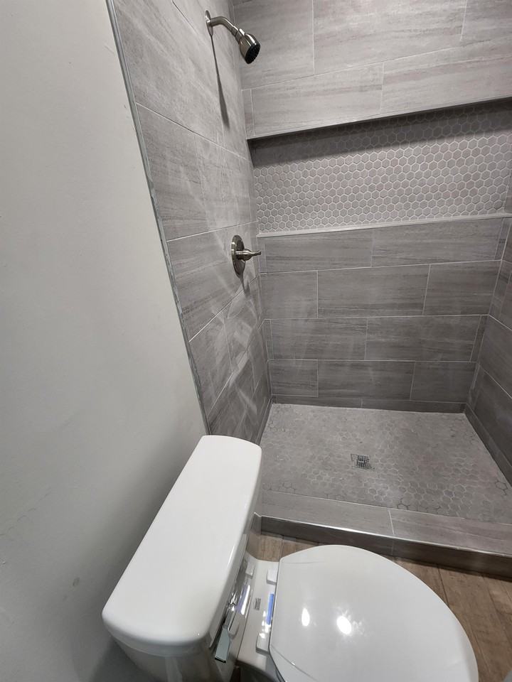 1177 Mohawk Street #1 - Photo 6 of 28