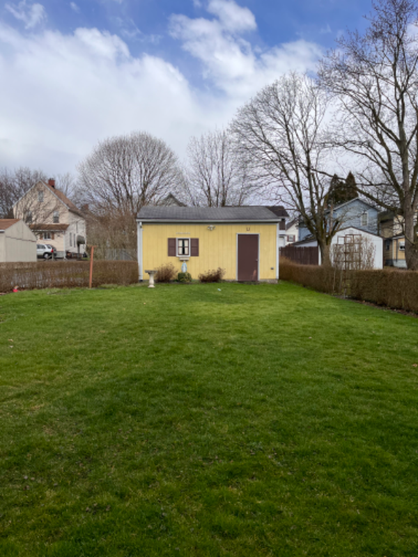 260 Ormond Ave - Photo 2 of 13