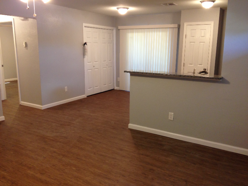 4904 Merritt Cir #D - Photo 3 of 14