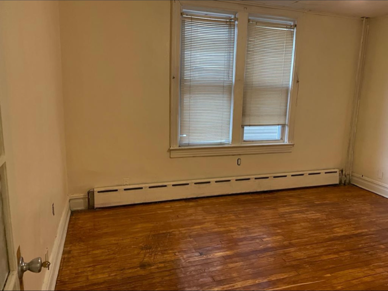 1615 Barnes Ave - Photo 3 of 12