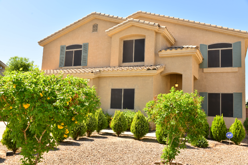 12398 W Highland Ave - Photo 3 of 50
