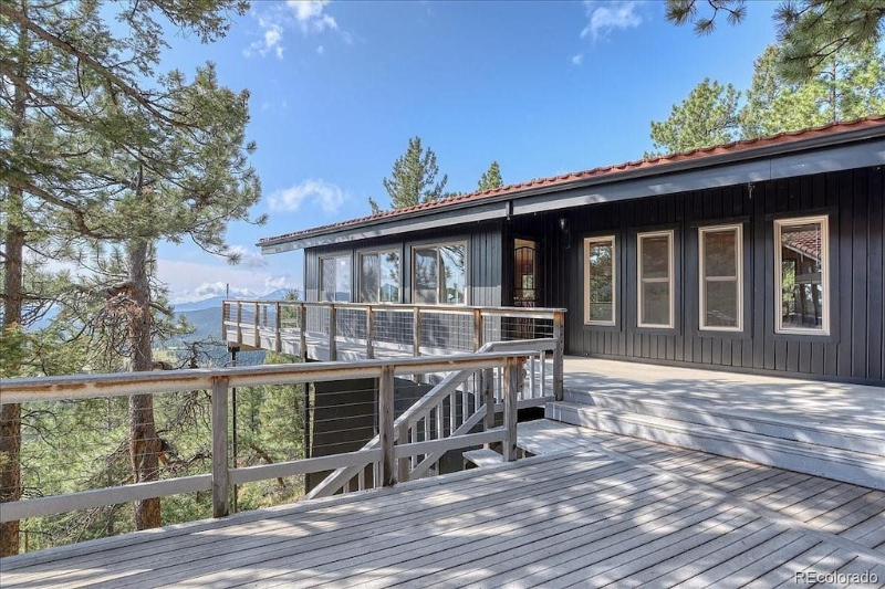 11910 Kings Ct - Photo 2 of 23