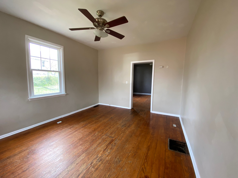 615 Oak St - Photo 3 of 29