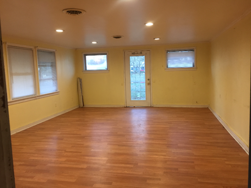 1150 Sunset Dr - Photo 2 of 7