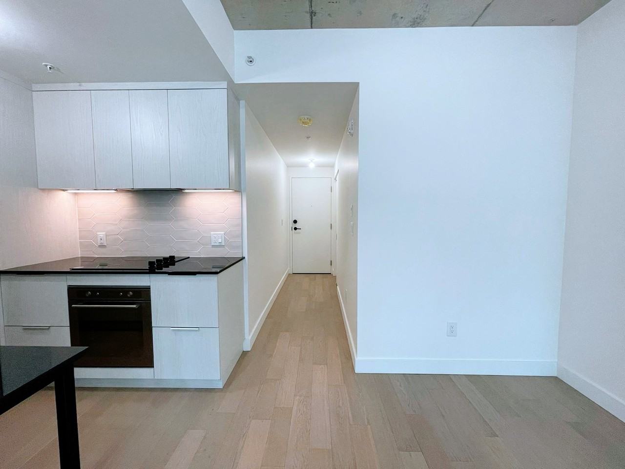 1552 Rue des Bassins - Photo 2 of 26