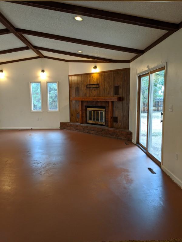 1620 Lakeridge Ct - Photo 6 of 8