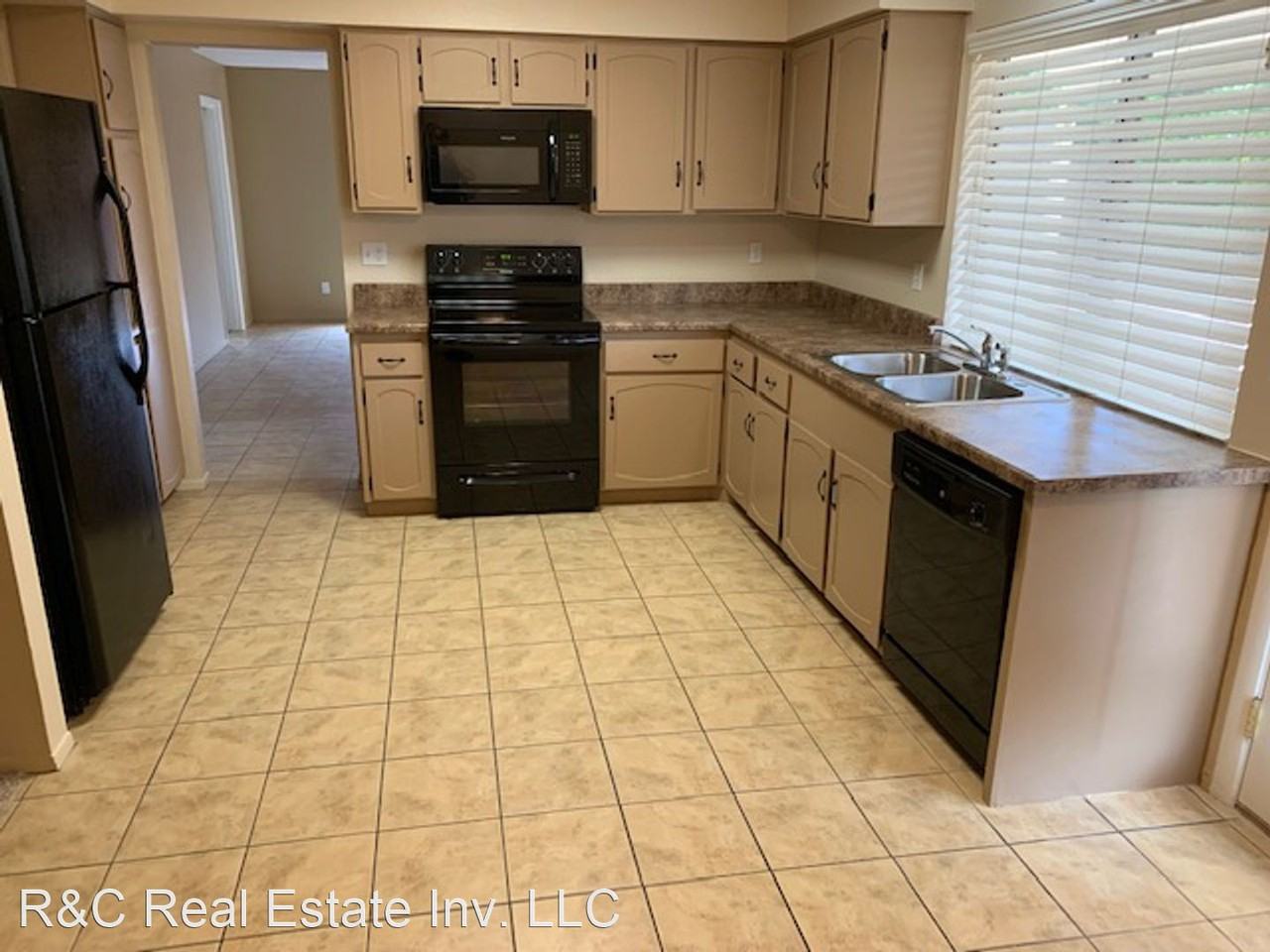 15827 N 23rd Dr - Photo 2 of 16