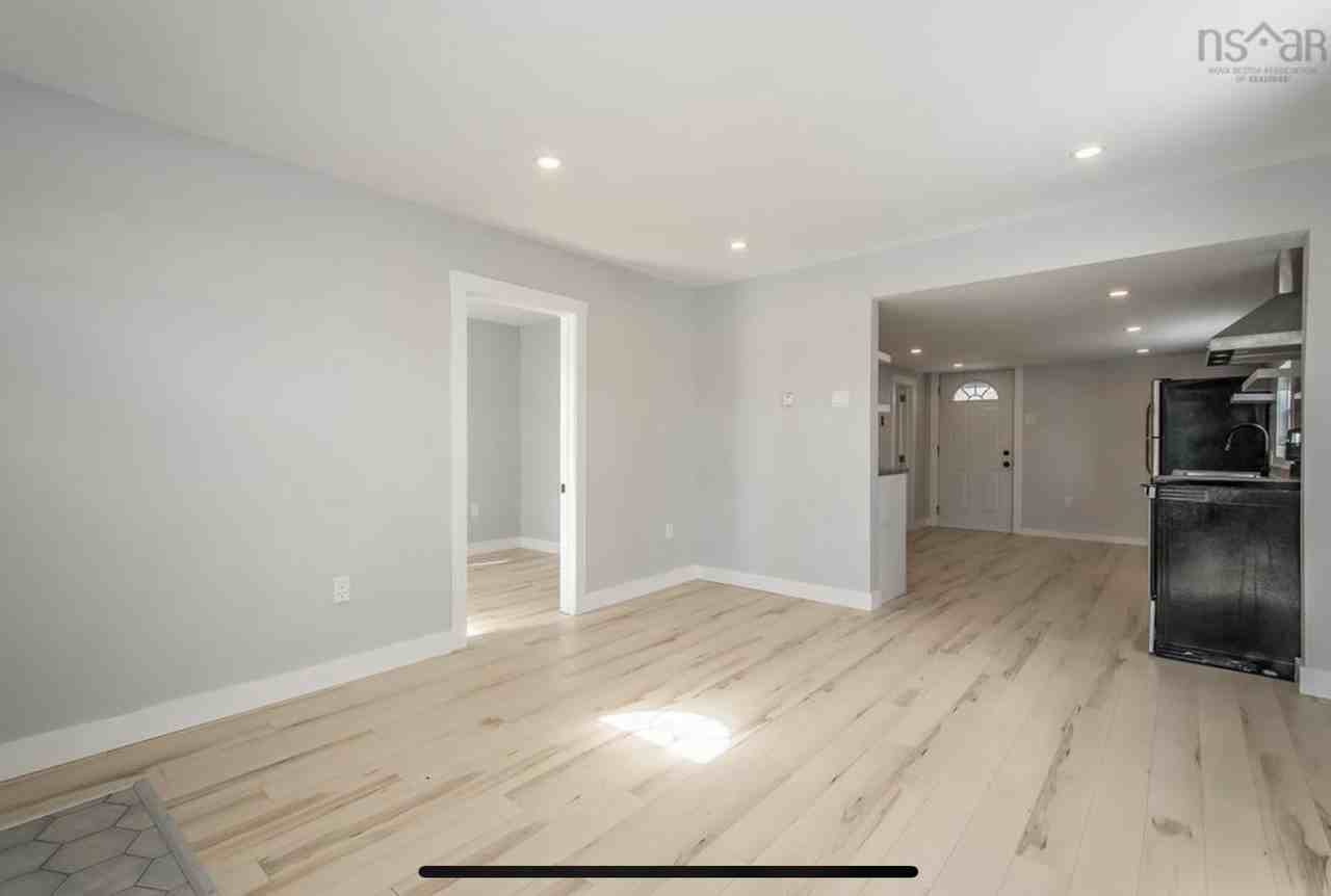 65 Farrell St - Photo 2 of 18