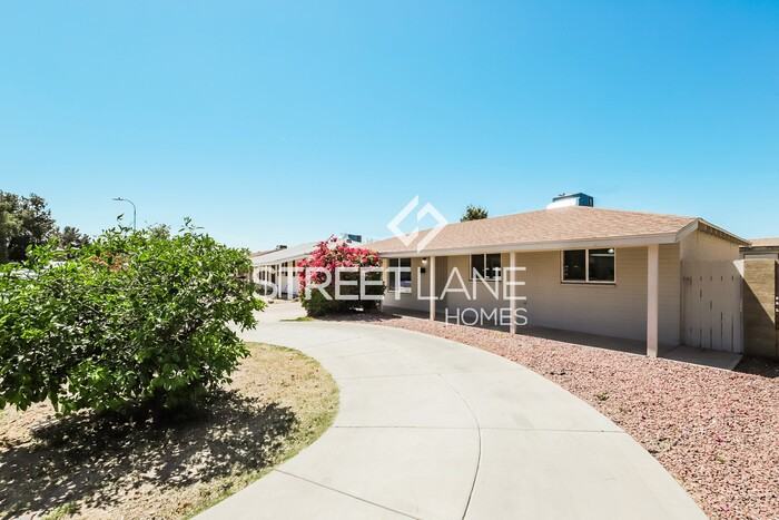 6126 N 31st Dr - Photo 2 of 15