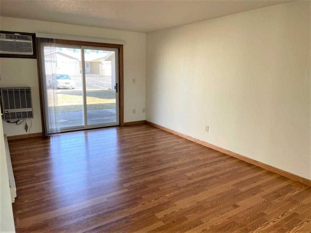 619 Mchugh Rd Apt 7 - Photo 2 of 8