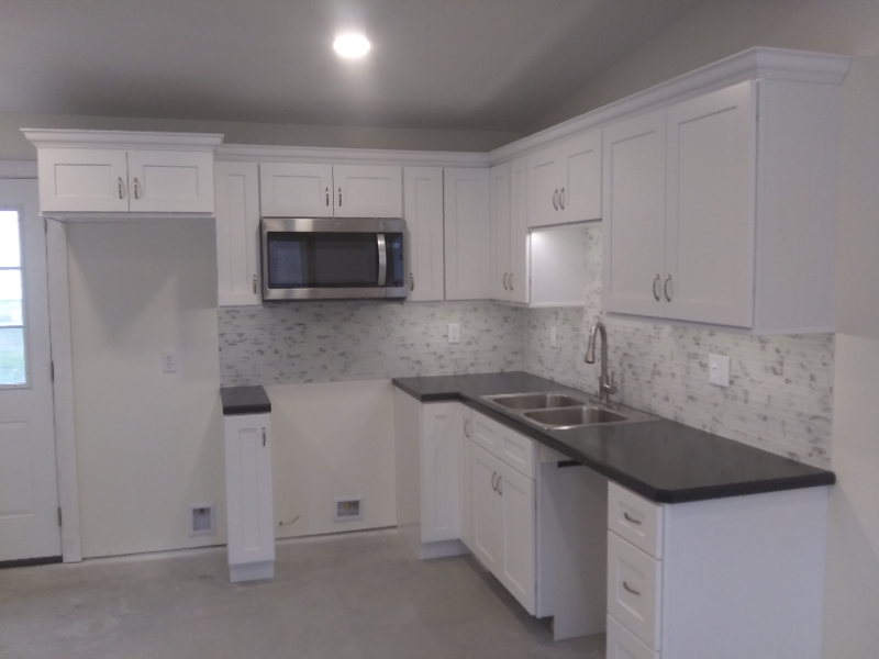 110 Lewis St - Photo 2 of 6