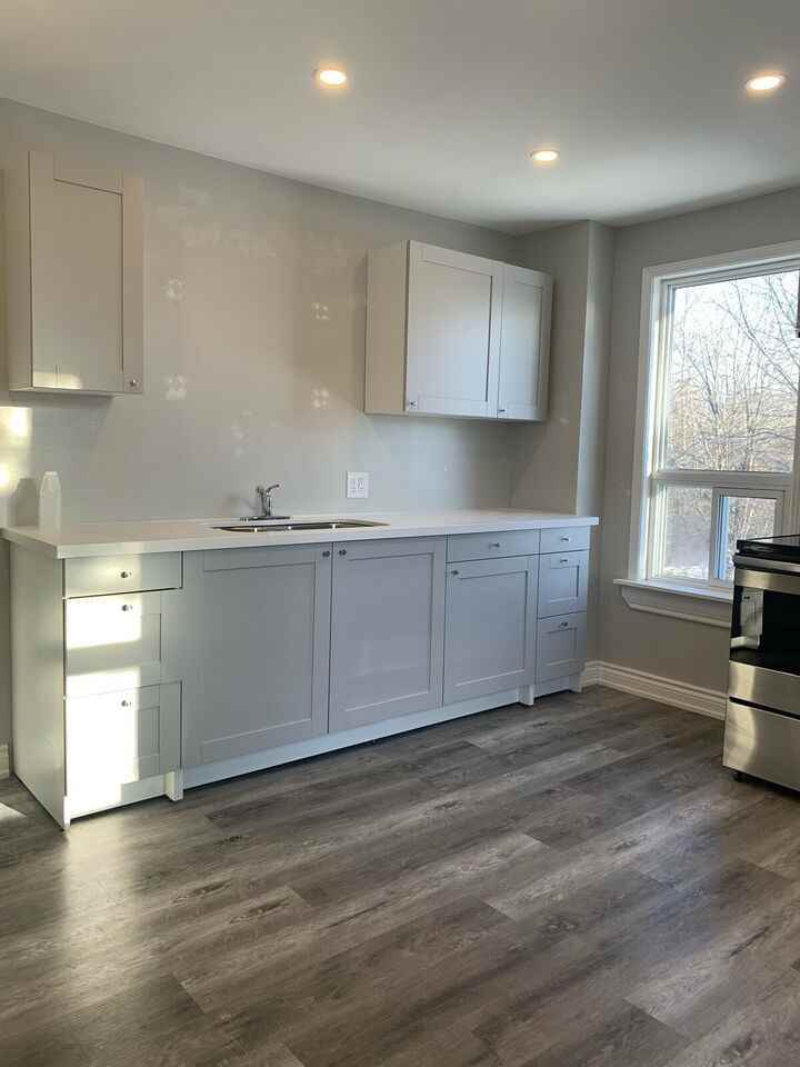 215 Barrie Road #1 - Photo 2 of 9