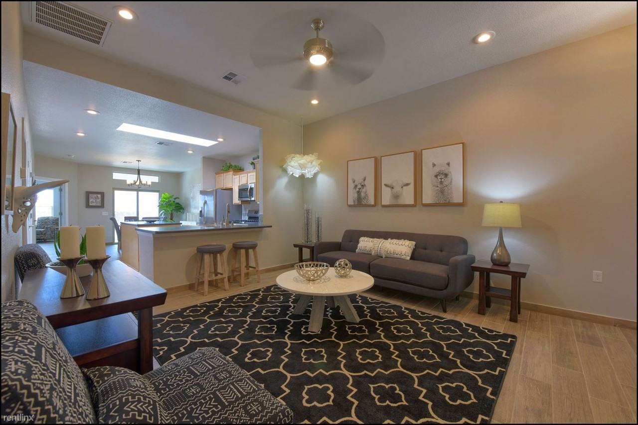 Paseo On Edgemere - Photo 2 of 12