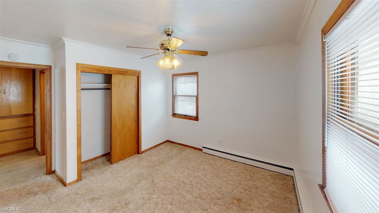 1015 N 3rd St - Photo 3 of 7