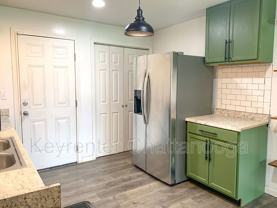 827 Woodmore Ln - Photo 1 of 1