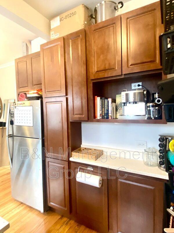 1063 W Dakin St #2 - Photo 3 of 11