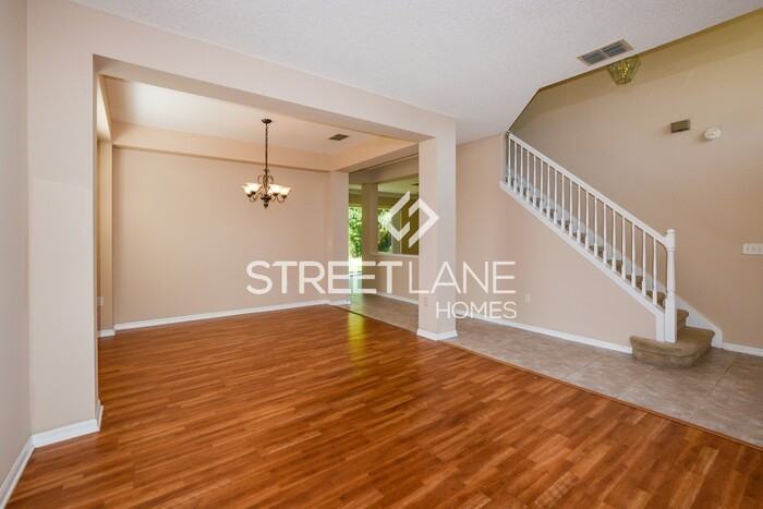 860 Jadestone Cir - Photo 3 of 15