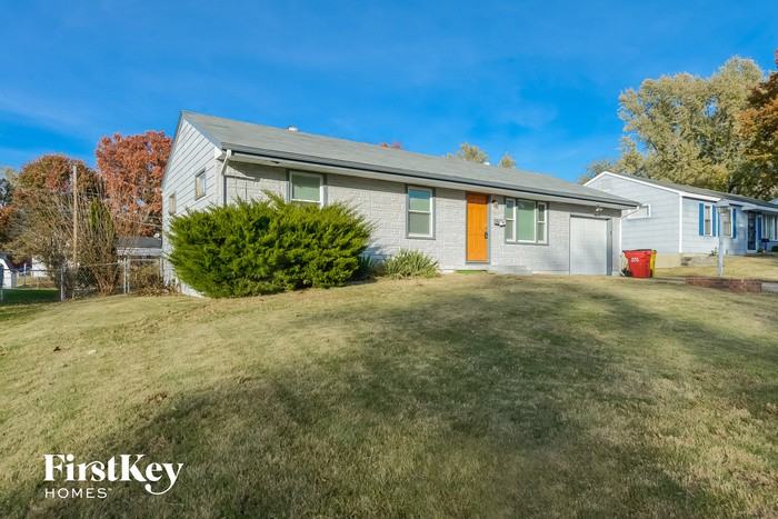 16112 E 32nd St S - Photo 2 of 15