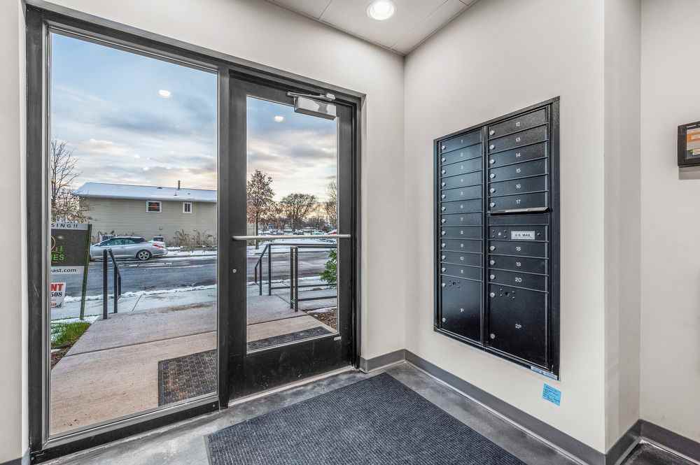 907 Winter St Ne #200 - Photo 3 of 31