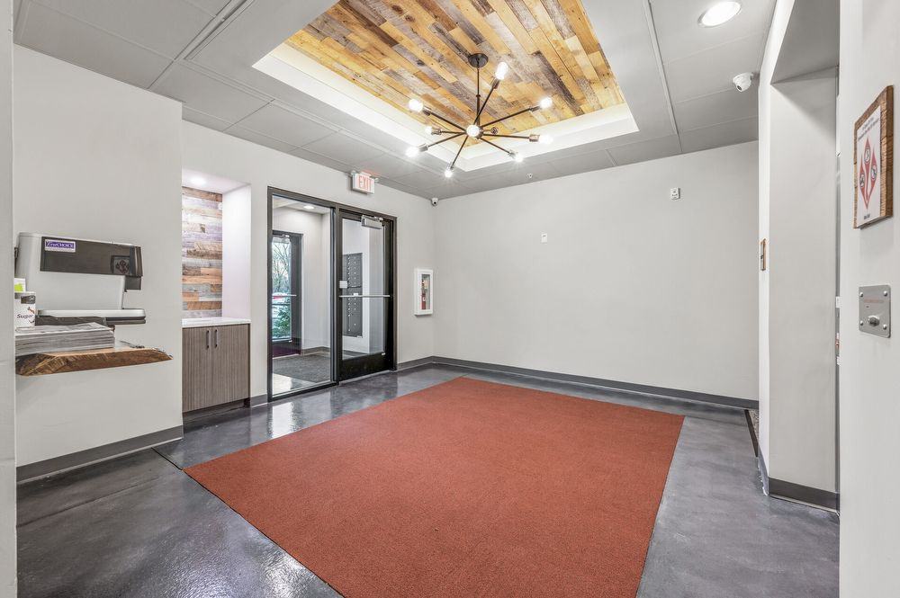 907 Winter St Ne #200 - Photo 4 of 31