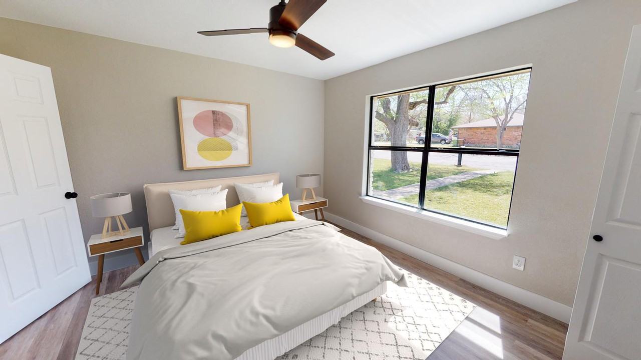 Gorgeously renovated Round Rock home with spacious yard - Photo 6 of 24