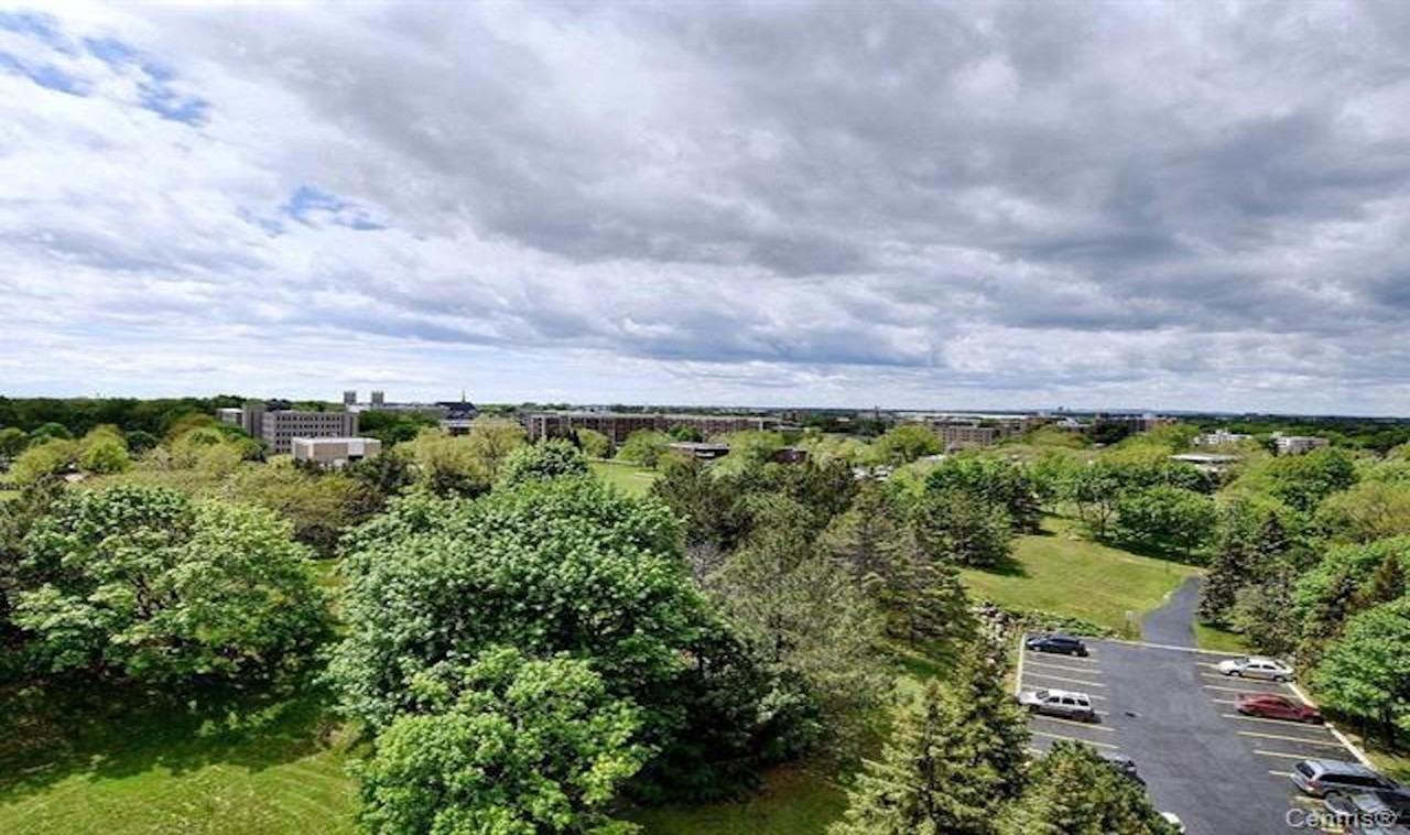 720 Boulevard Montpellier #1607 - Photo 2 of 8