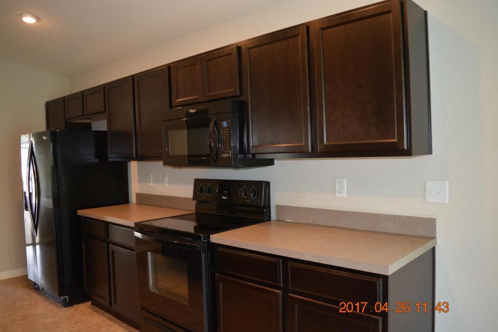 3858 Fieldstone Cir - Photo 4 of 8