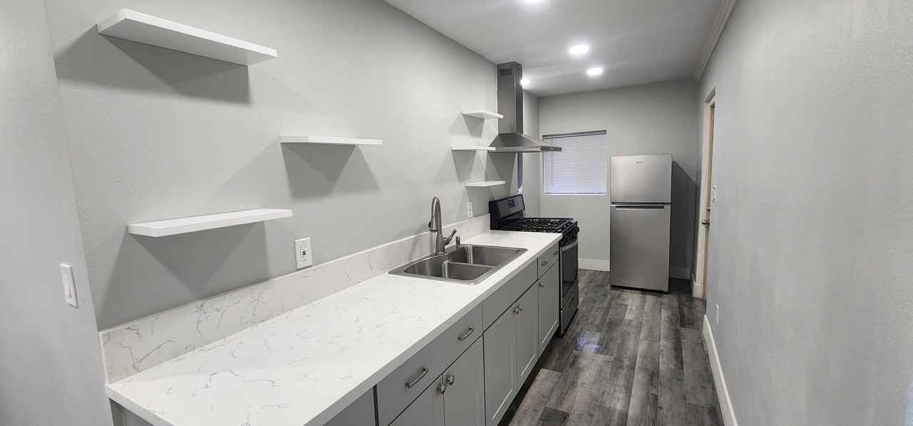 2015 Thornton St - Photo 3 of 11