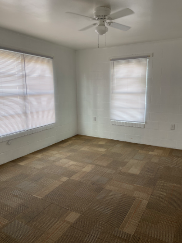 312 N Bright Dr - Photo 3 of 10