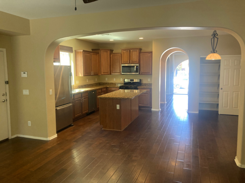 9115 South Beck Avenue - Photo 4 of 27