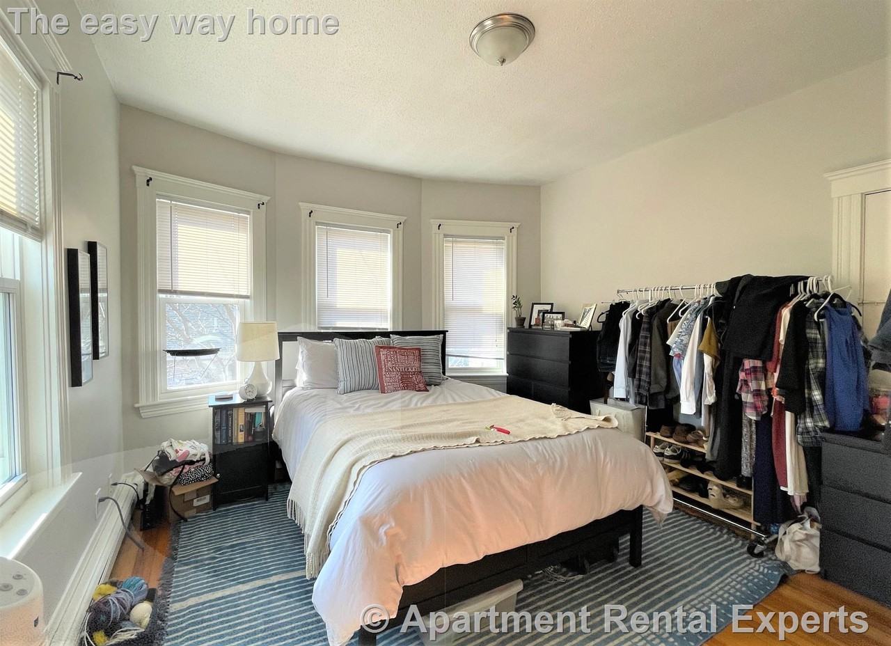 120 Columbia St #3 - Photo 5 of 8