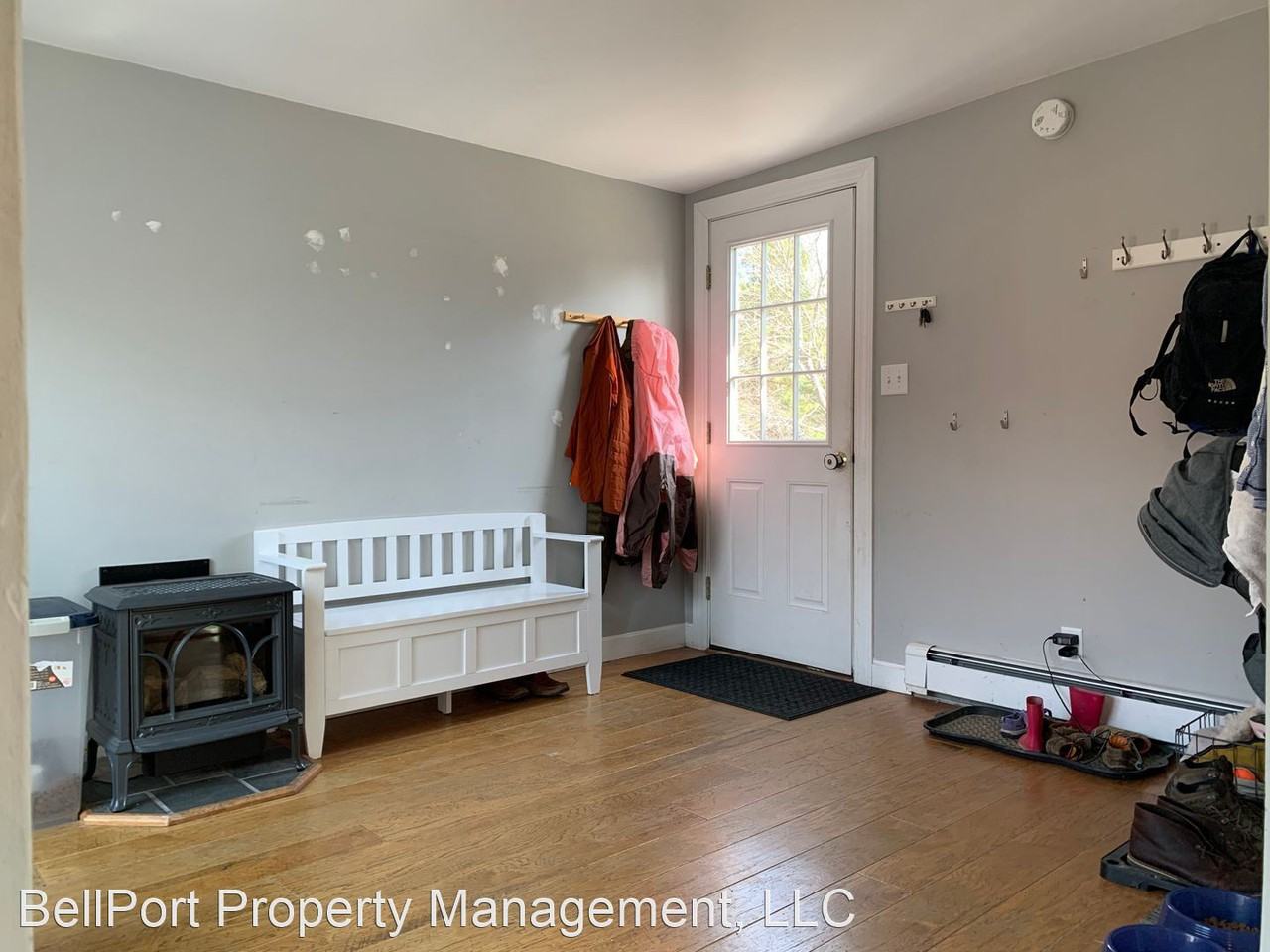 41 Melissa Dr - Photo 2 of 10