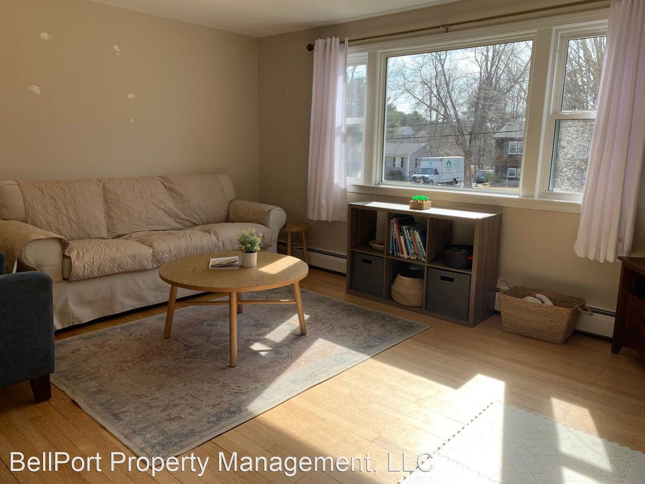 41 Melissa Dr - Photo 3 of 10