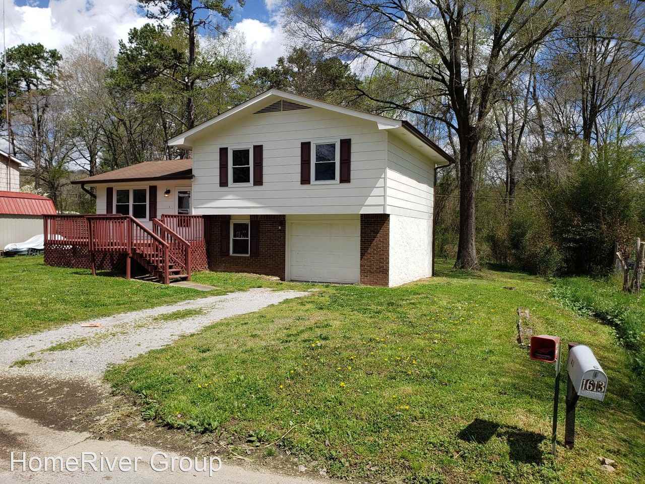 1613 N Chester Rd - Photo 3 of 28