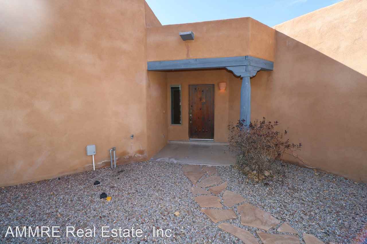 44 Vista Montana Loop - Photo 2 of 29