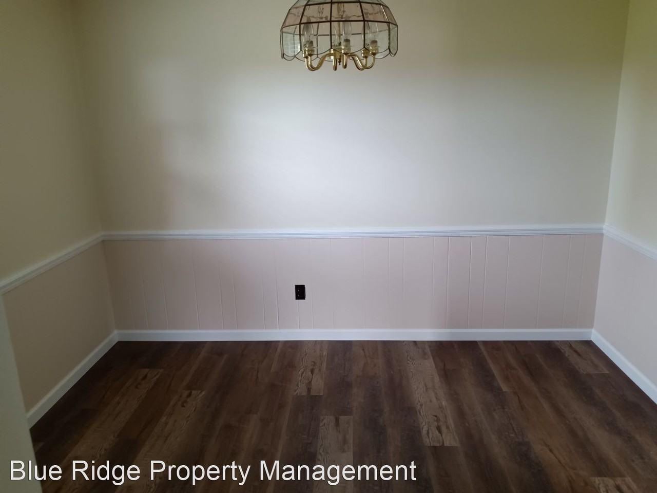 301 Piney Ave - Photo 3 of 27