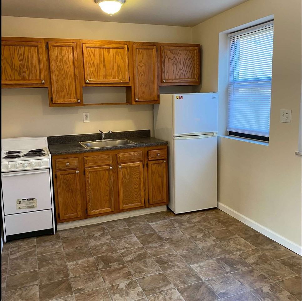 1869 West - Photo 3 of 38