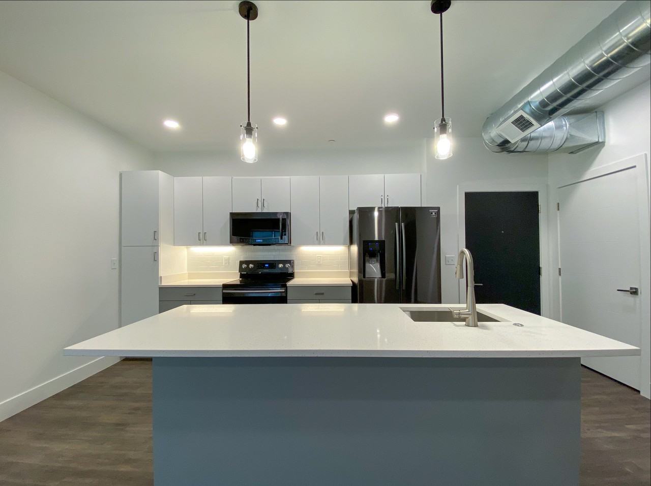 High Line Square - Photo 3 of 34