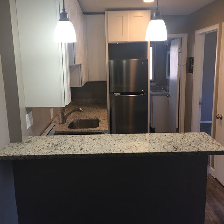 Franklin Manor - Photo 2 of 5